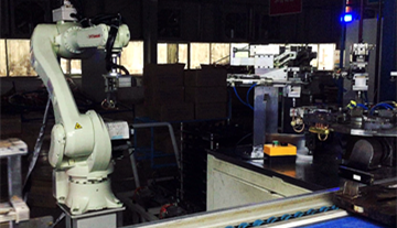 机器人钎焊生产线